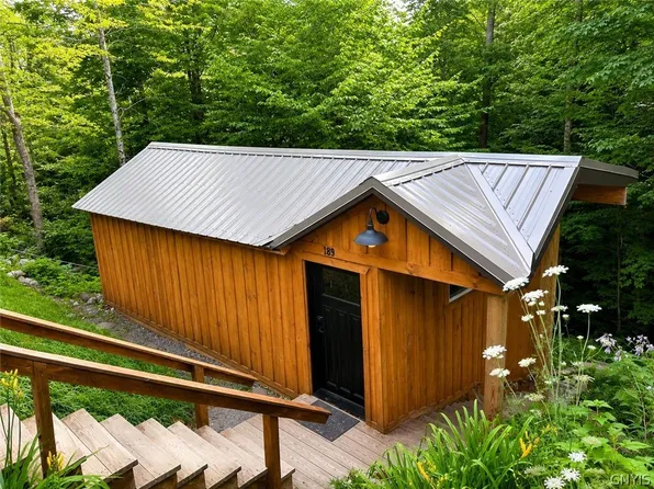 189 Seneca Rd, Old Forge, NY 13420