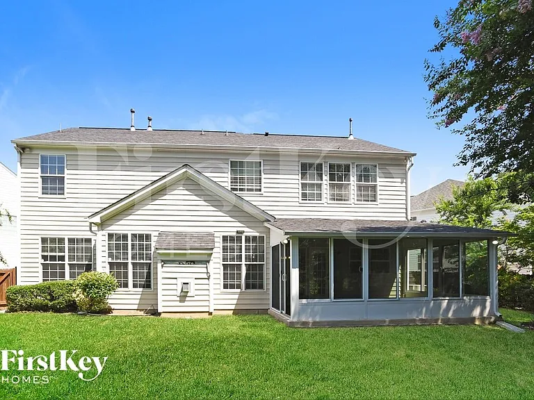 1905 Arbor Crest Ct — Photo 15