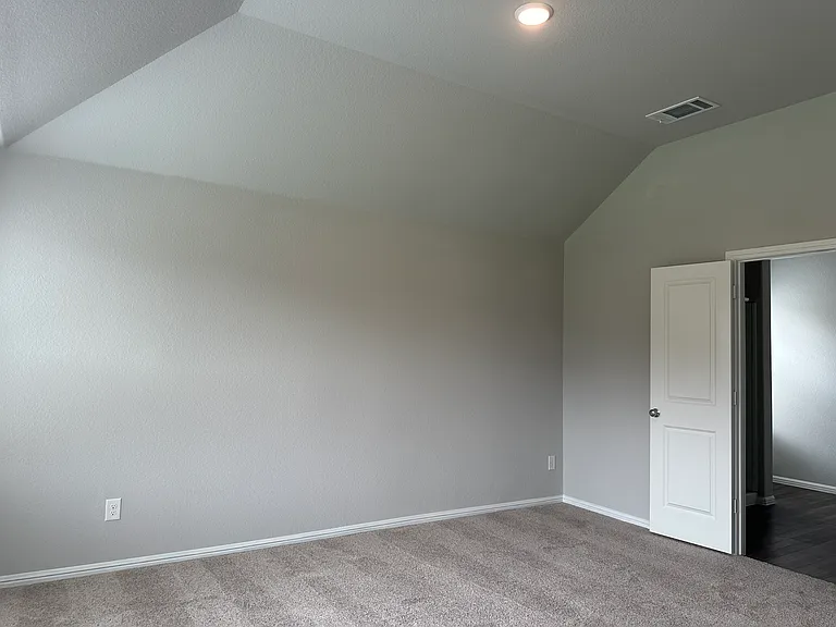 1416 Avalon Ct — Photo 12