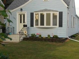 184 Windsor Dr, Rossford, OH 43460