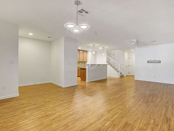 3093 Camino Sereno Ave_05_05122023