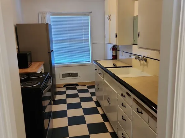 We have the wonderful 2bed/1bath you've been waiting for!, 1075 E 19th Ave, Eugene, OR 97403