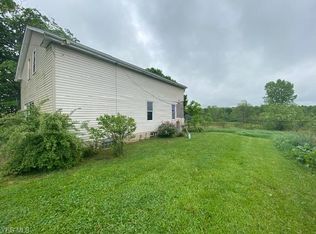 1410 Plymouth Ridge Rd, Ashtabula, OH 44004