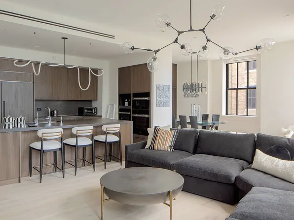 100 Barclay St APT 16A, New York, NY 10007
