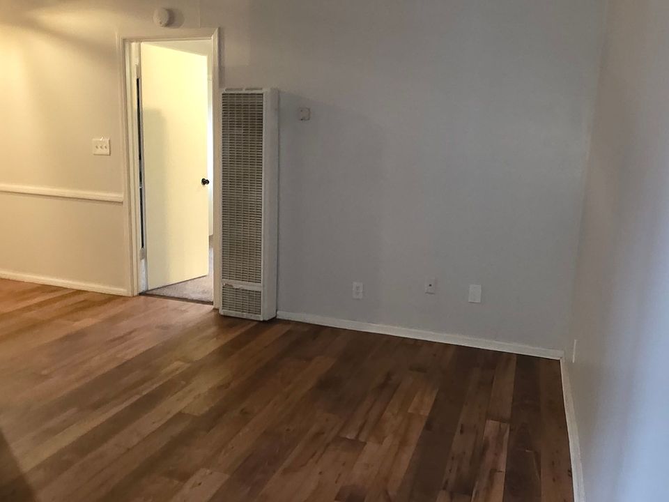 1st image of 1424 S Saint Louis Ave #3
