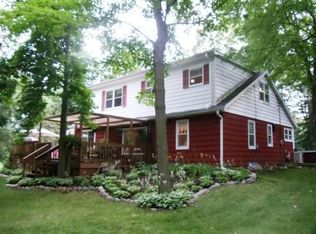 4550 Meadow Vw W, Brookfield, WI 53005