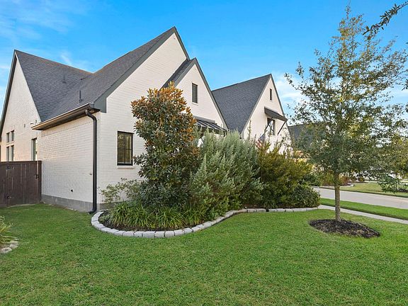 4th image of 16610 Agogo Woods Way