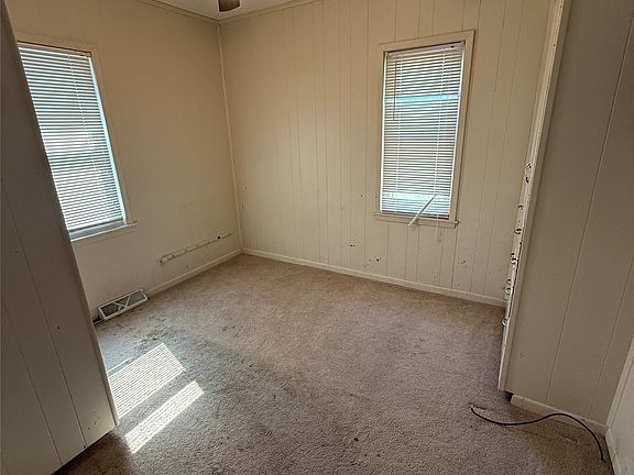 2nd image of 3601 Hull Ave