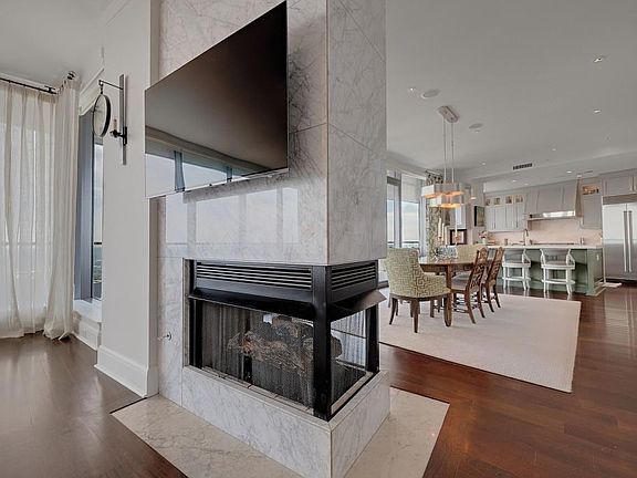 5th image of 3344 Peachtree Rd NE Unit 3904
