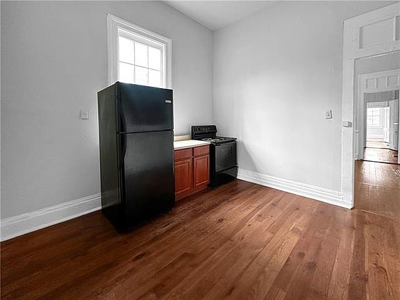 3rd image of 1020 N Rocheblave St