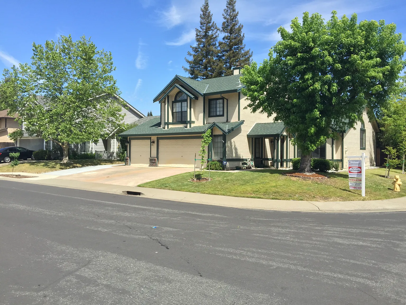 100 Chesterfield Way photo 1