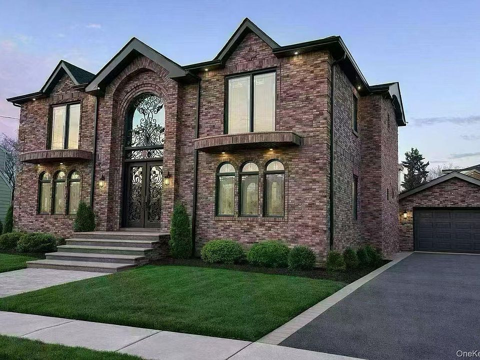 1st image of 946 Cherry Lane