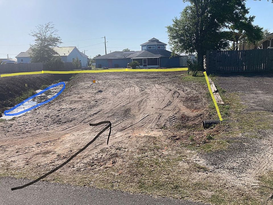 2nd image of 413 7th St