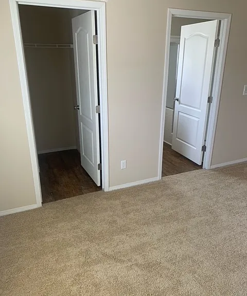 Crestview — Photo 24