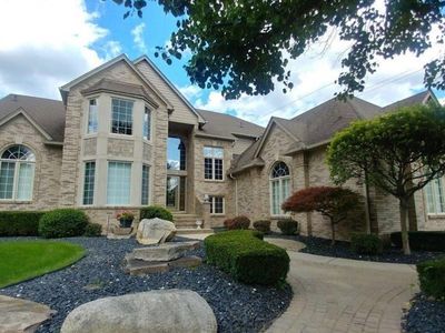 13209 Diegel Dr, Shelby Township, MI, 48315
