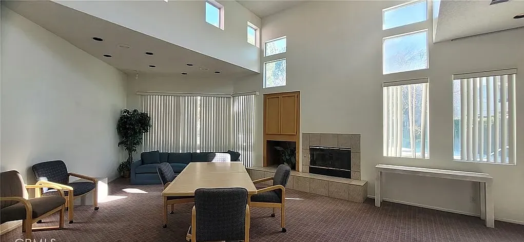 1 bed, $895 — Photo 1