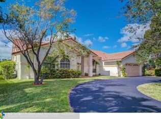 5344 N Springs Way, Coral Springs, FL 33076