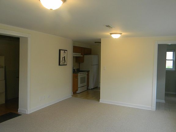 3rd image of 210 N Hicks Pl #Bf