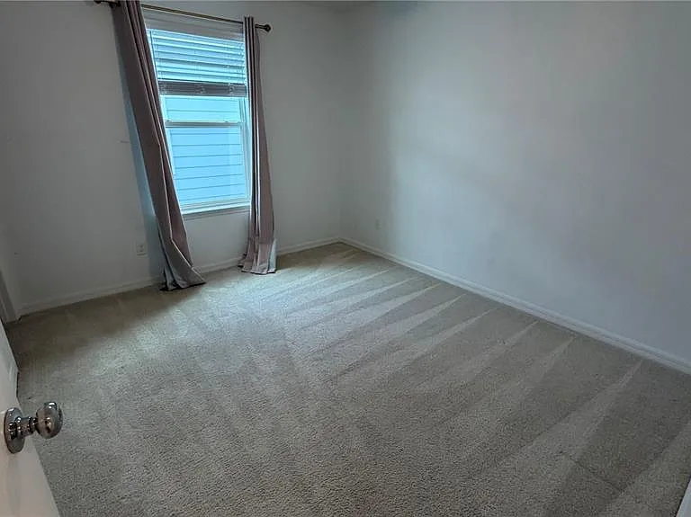 2286 Nuthatch St — Photo 17