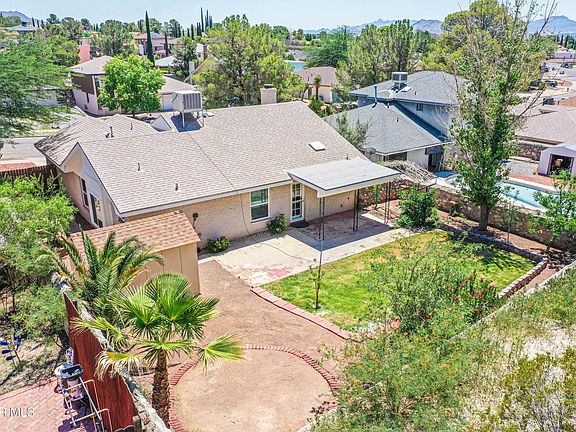 4th image of 753 Villa Vanessa Dr
