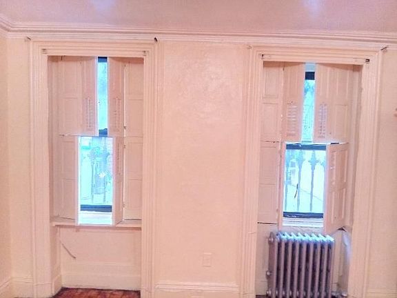 3rd image of 809 Herkimer St #1