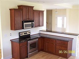 3rd image of 618 Bay Blossom Cir SE