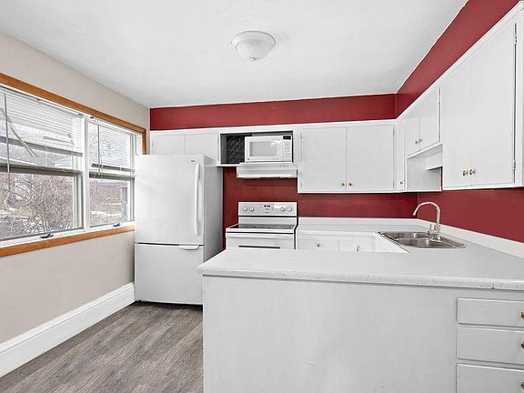 4th image of 601 Woodland Ave