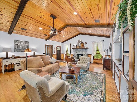 2nd image of 101 Waterwheel Dr