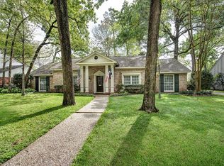 646 Ramblewood Rd, Houston, TX 77079