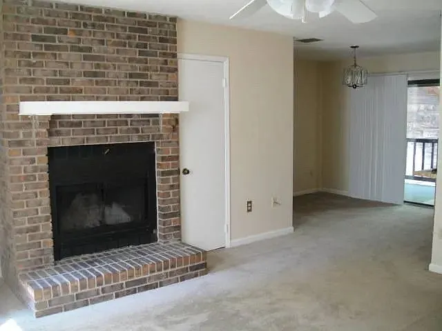 3721 Donovan Dr — Photo 3