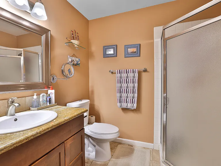 5924 Bridgeport Lake Way — Photo 18