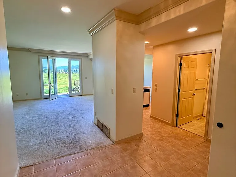 405 Overbrook Dr #9 — Photo 6