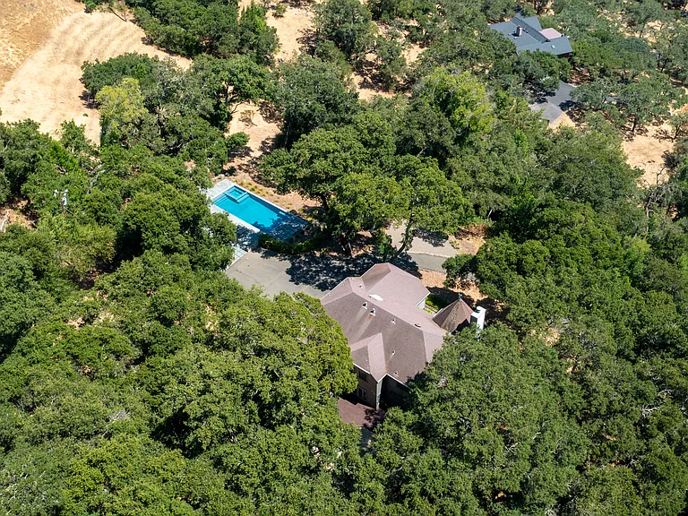 970 Rachael Rd — Photo 53