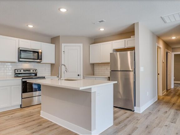 2nd image of 4417 N Sandplum St