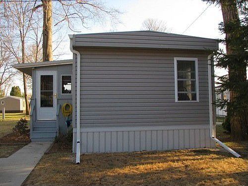3rd image of 7 Elmwood Dr