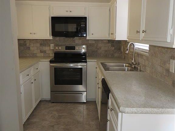 2nd image of 8716 Club House Dr #5