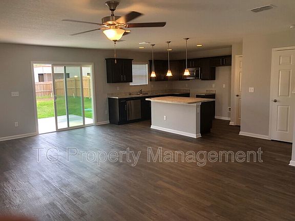 3rd image of 8101 Oden Ave
