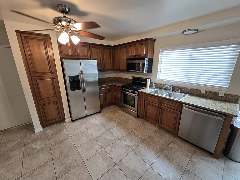 268 Centinary Dr — Photo 9