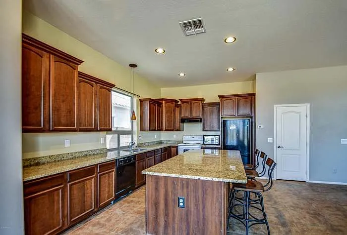 N Poseidon Rd — Photo 3
