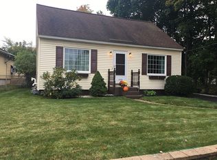 176B Kinsley St, Nashua, NH 03060