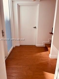 3rd image of 601 NE 23rd St Unit Th4