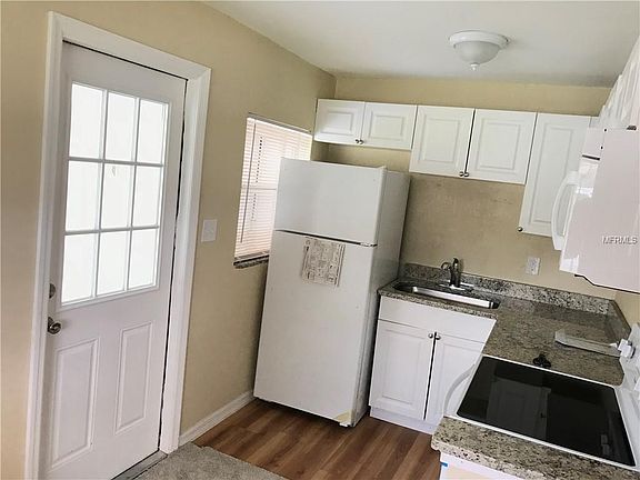 5th image of 4233 E Sandalwood Cir S