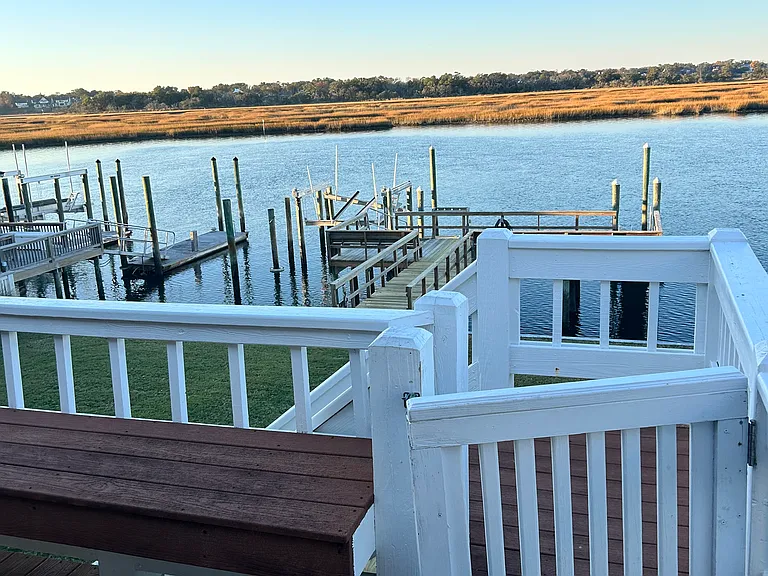Pelican Dr — Photo 13