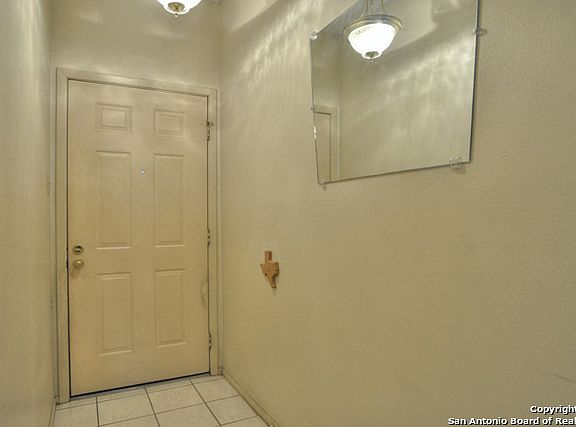 3rd image of 474 Seele St APT 3