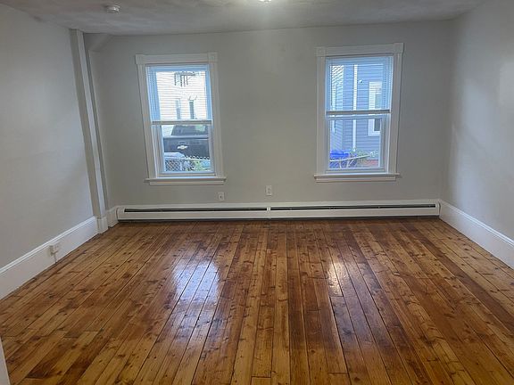 4th image of 2-24 Oakleigh Ave #8