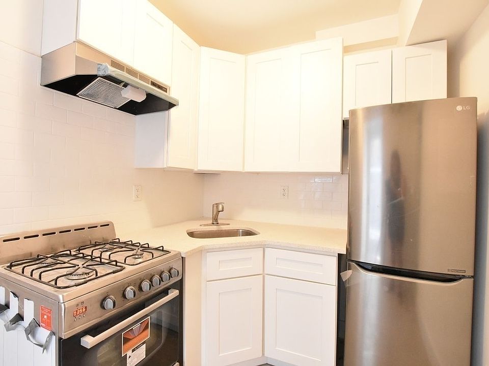 1st image of 22 Saint Nicholas Pl #A1
