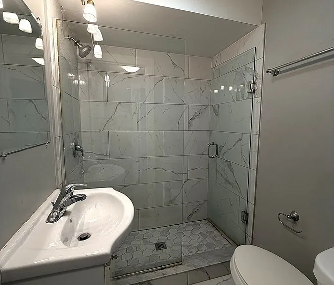 3403 Peter St #4 — Photo 3