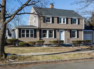 54 Oregon St, Springfield, MA 01118