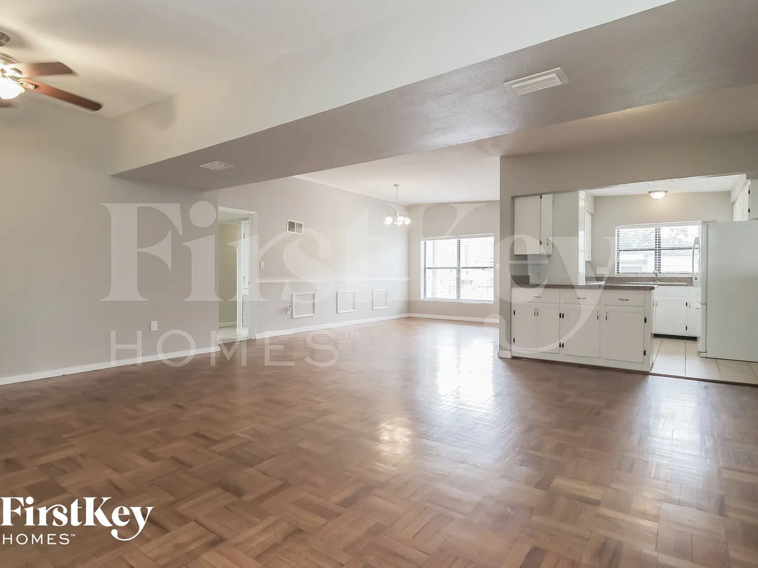 3 bed, 3.0 bath, 1553 sqft, $2,665 — Photo 3