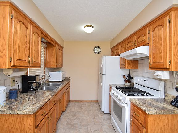 5th image of 14056 Junkite St NW